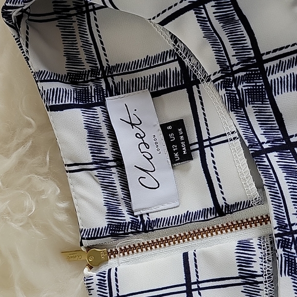 Closet Cap Sleeve Midi Dress In Check - Picture 5 of 6